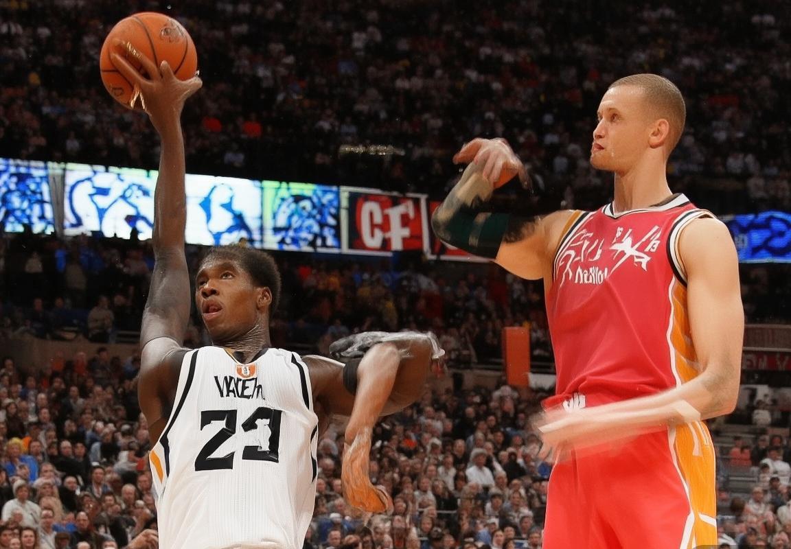 NBA焦点战：勇士对决火箭，库里库里闪耀，战术对决解析